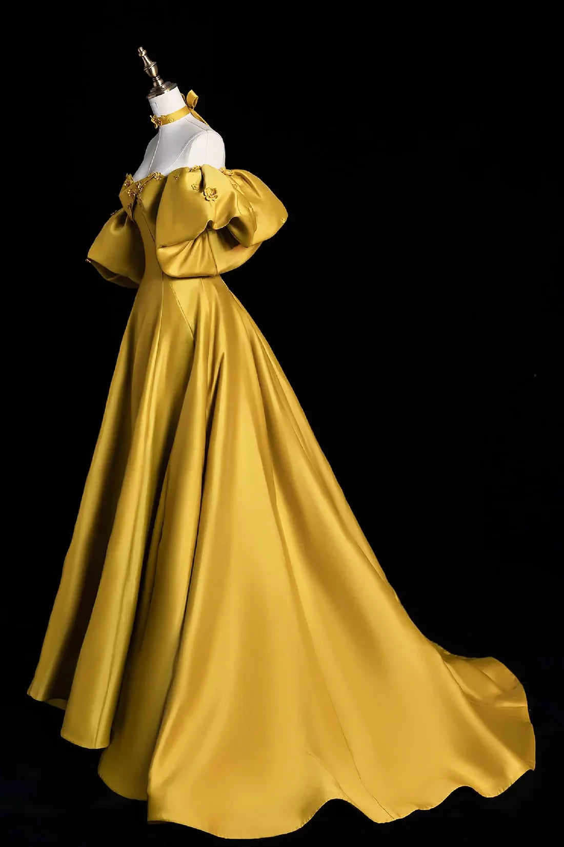 Glamorous Ball-Gown Off-The-Shoulder Puff-Sleeve Lace-Up-Back Train Floor-Length Evening Dress