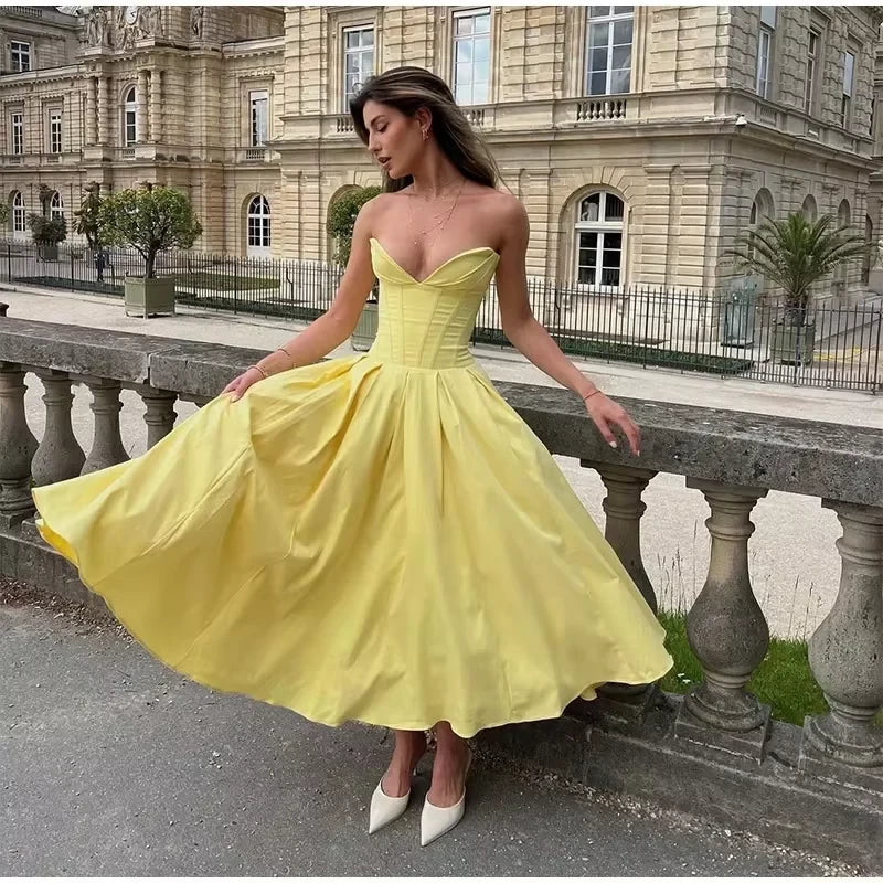 Glamorous Ball-Gown Strapless Sleeveless Corset-Back Midi-Length Evening Dress