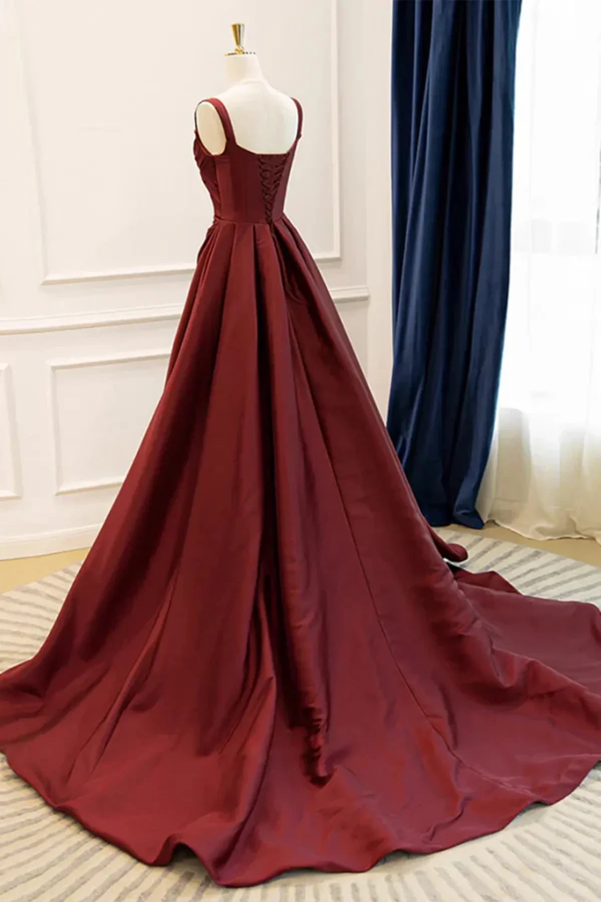 Glamorous Ball Gown Sweetheart Neck Sleeveless Lace-Up Back Ruched Satin Evening Dress