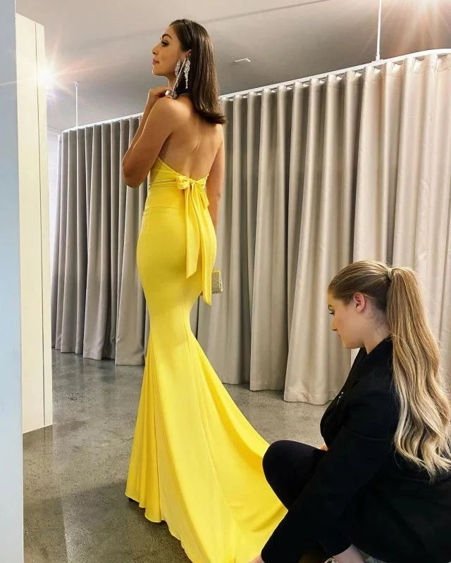 Glamorous Mermaid Halter Sleeveless Backless Floor-Length Evening Dress