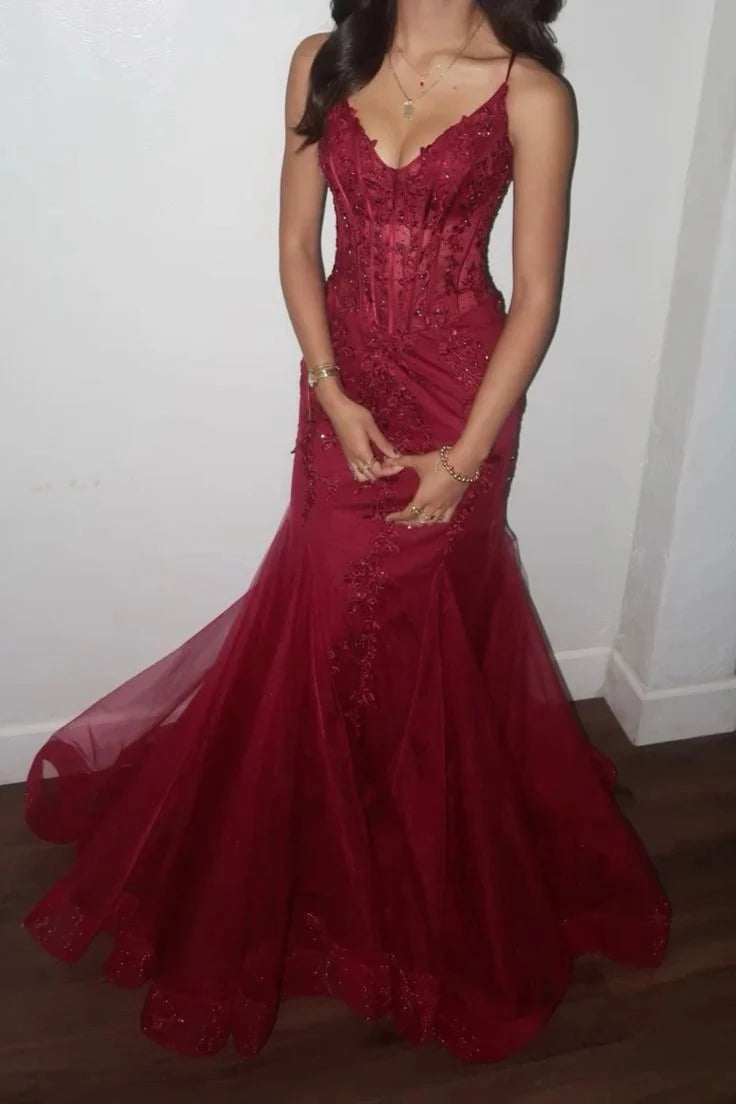 Glamorous Mermaid Plunge Neck Spaghetti-Strap Lace-Up Back Beaded Tulle Train Evening Dress