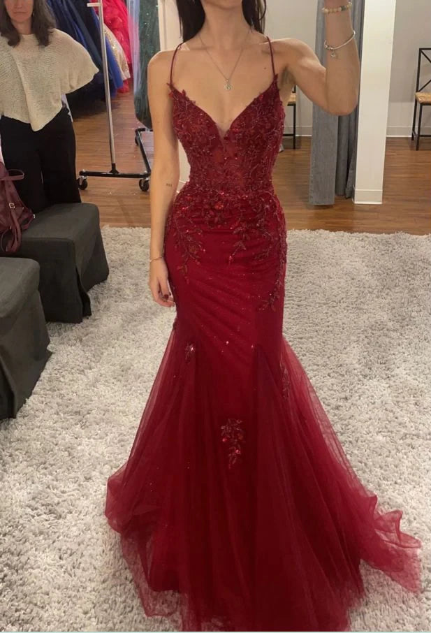 Glamorous Mermaid Plunge Neck Spaghetti-Strap Open Back Beaded Tulle Train Evening Dress