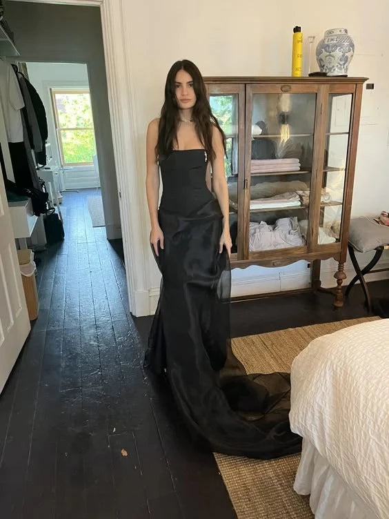Glamorous Mermaid Strapless Sleeveless Draped-Train Floor-Length Evening Dress