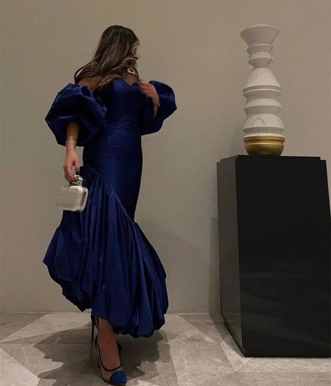 Glamorous Mermaid Sweetheart Neck Off-the-Shoulder Open Back Puffed-Sleeve Satin Evening Dress