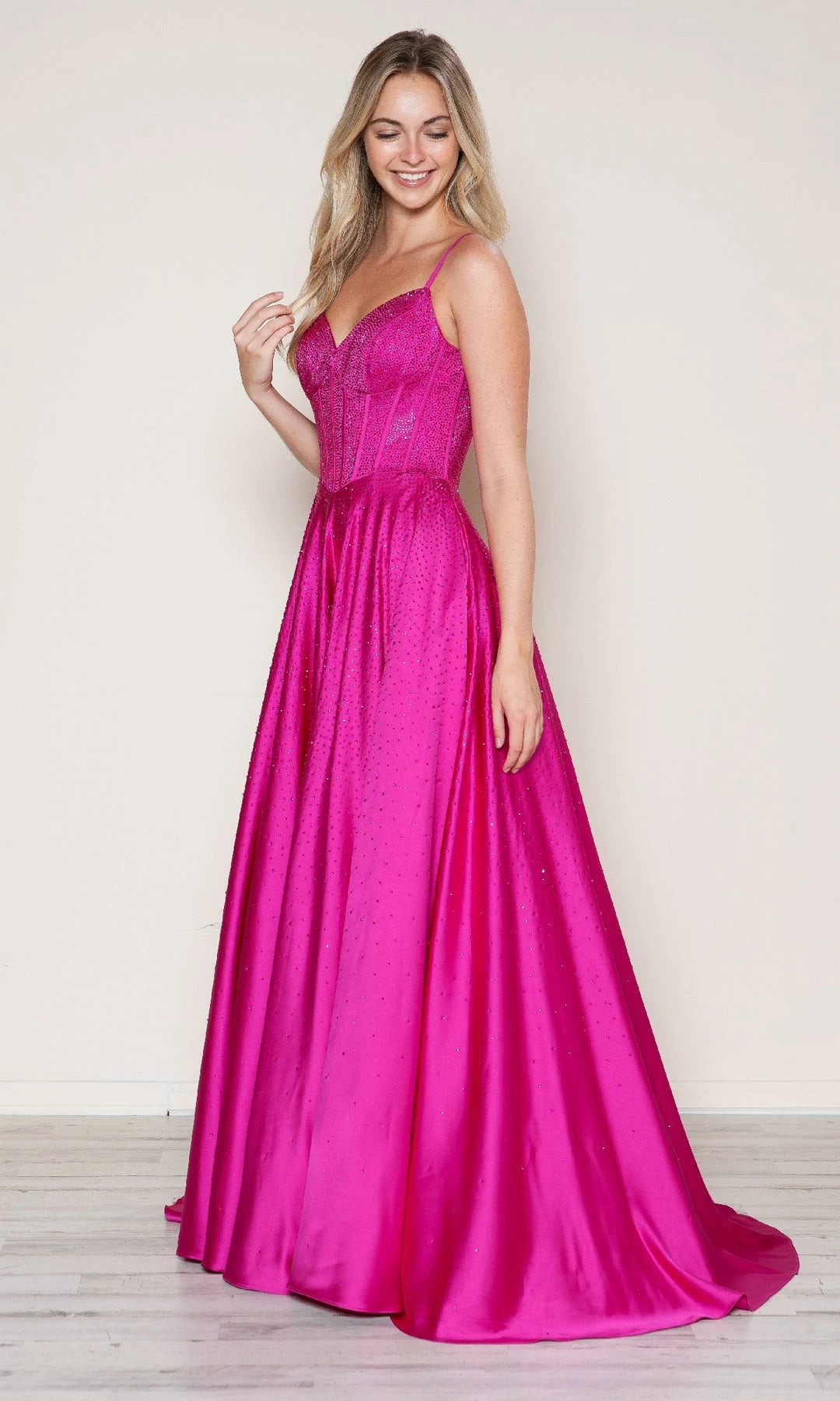 Glamorous A-Line Sweetheart Sleeveless Corset Sparkle Fuchsia Floor-Length Prom Dresses Women Gown