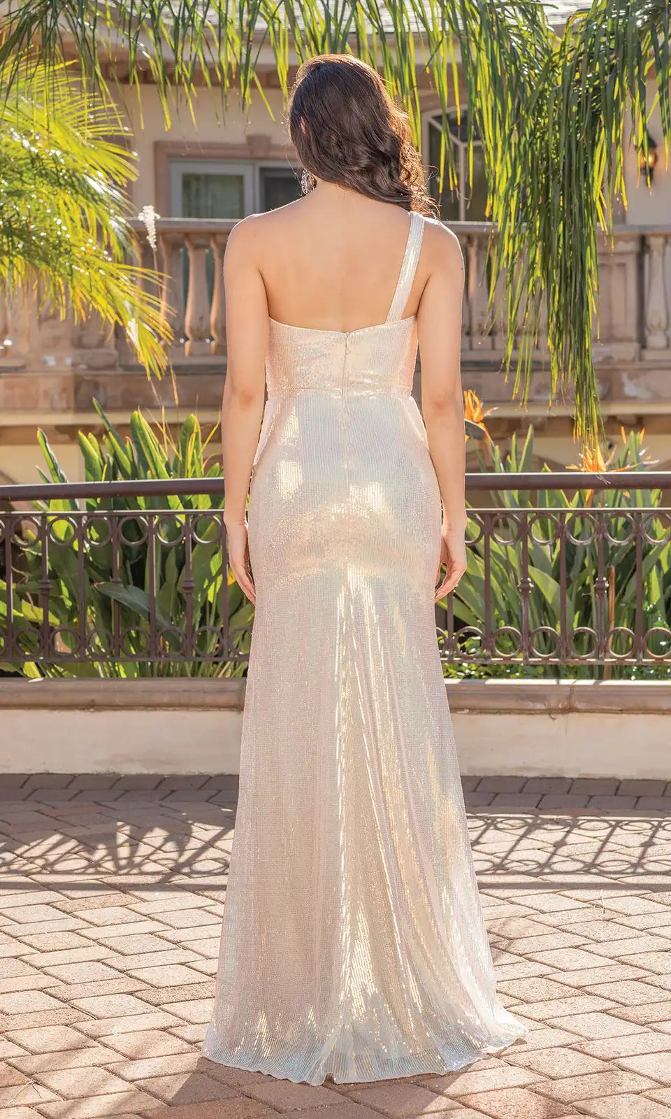 Glamorous Fitted One-Shoulder Sleeveless Slit Champagne Long Prom Dresses Women Gown