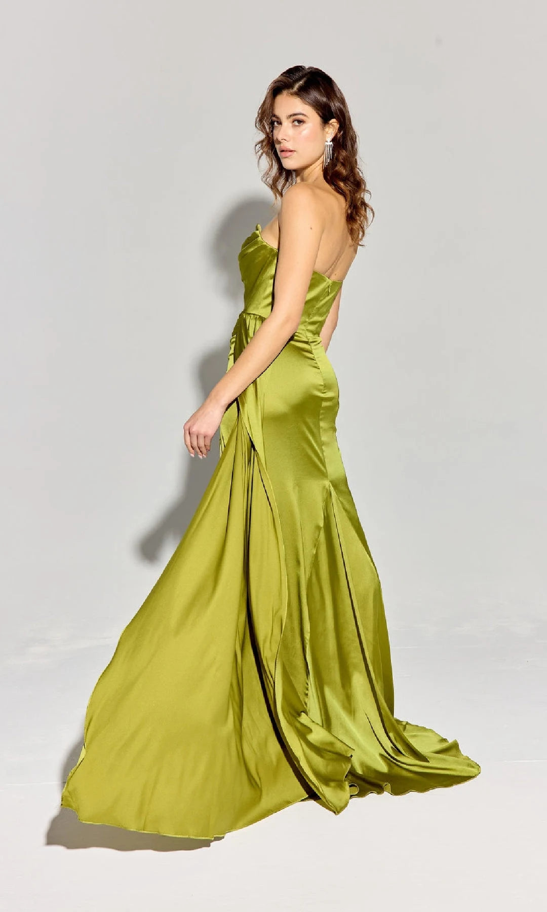 Glamorous Fitted Strapless Sleeveless Ruched Slit Olive Maxi Prom Dresses Women