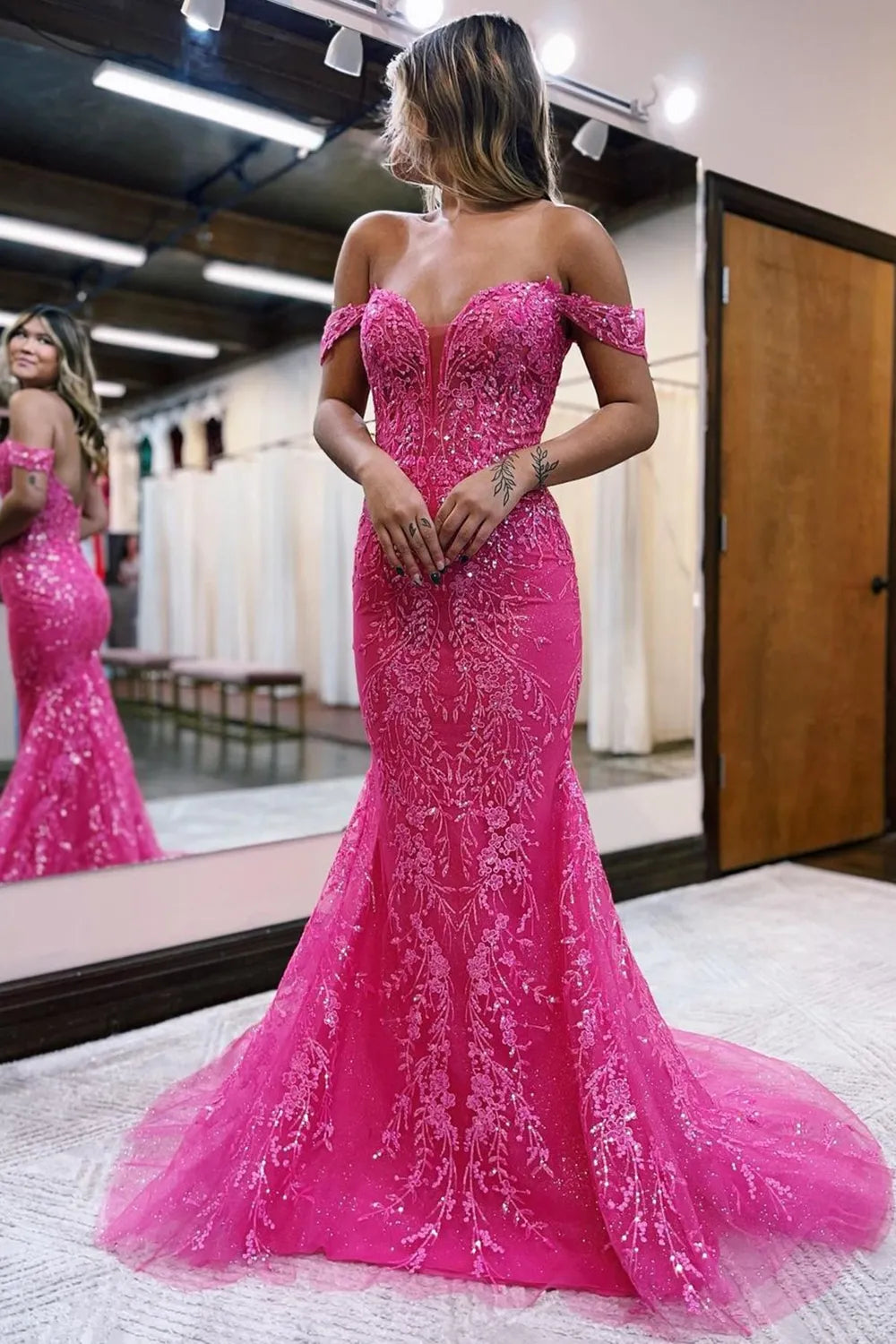 Wholesa Mermaid Off The Shoulder Long Prom Dress With Appliques
