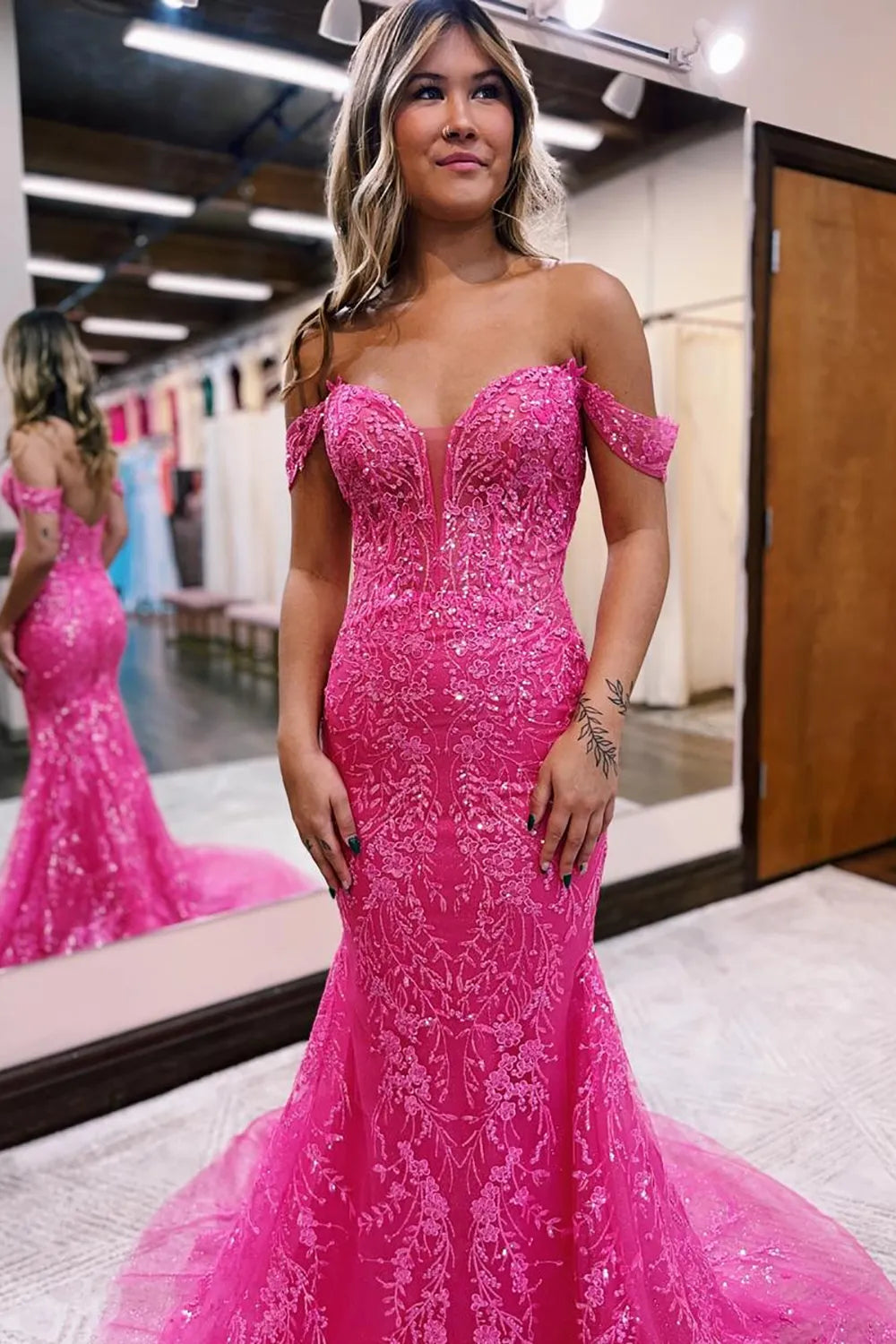 Wholesa Mermaid Off The Shoulder Long Prom Dress With Appliques
