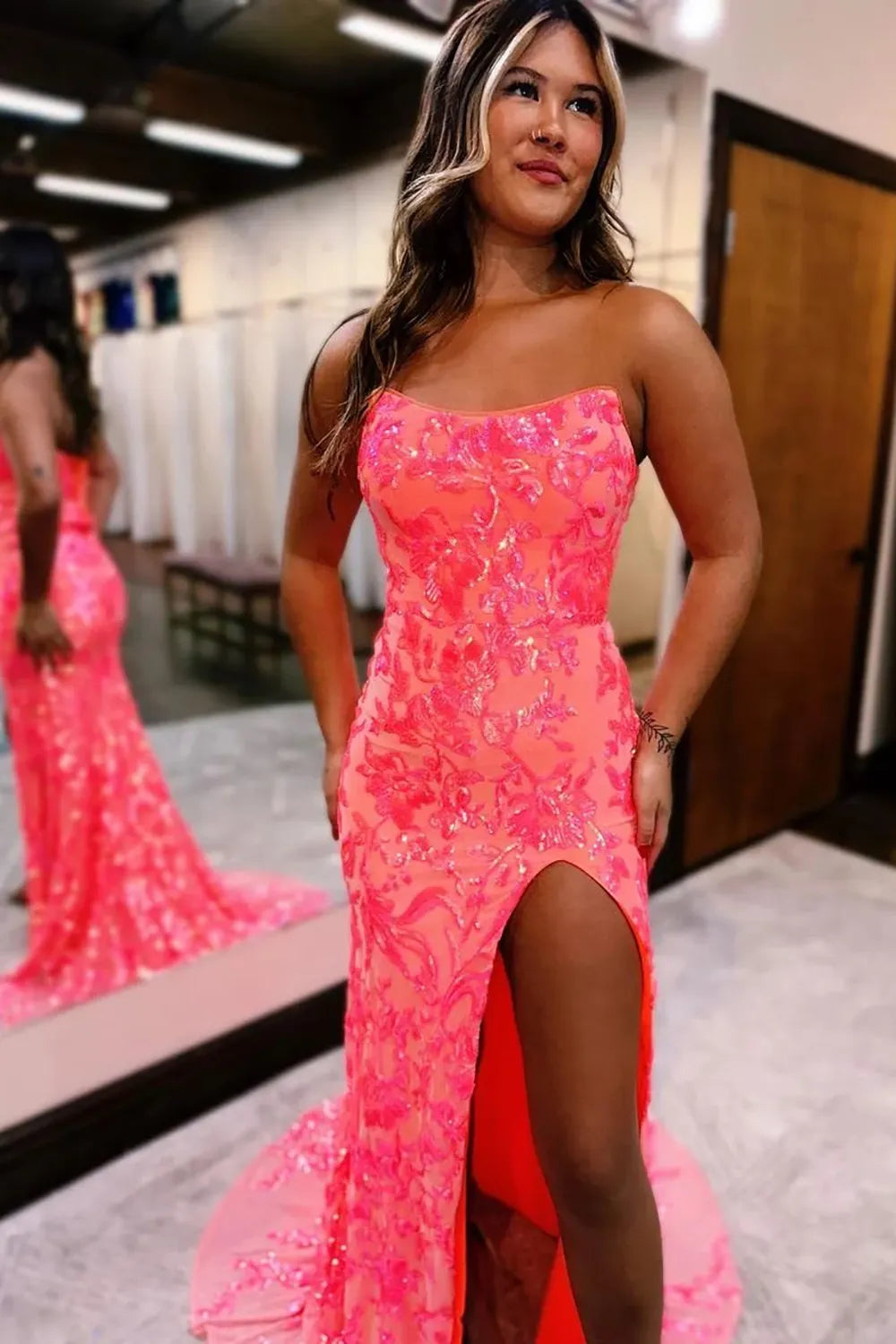 Wholesa Mermaid Lace Up Long Prom Dress With Slit