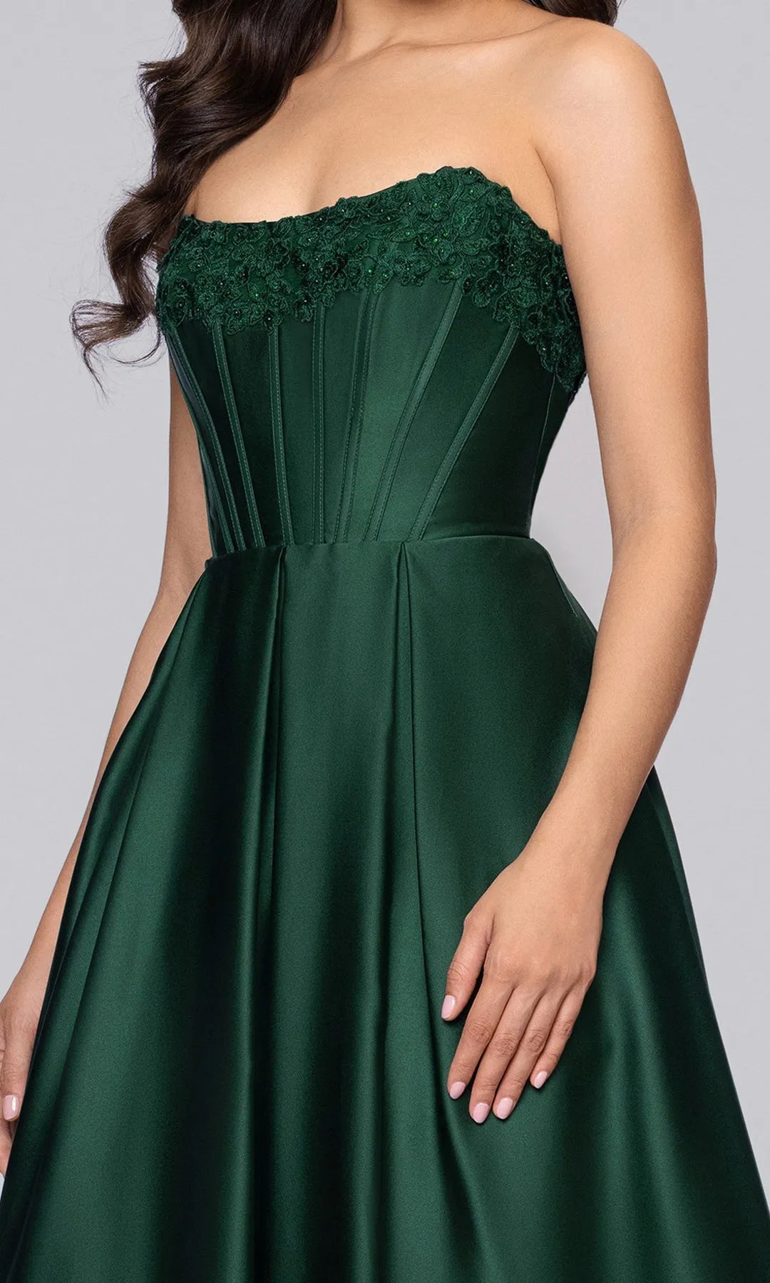 Gorgeous A-Line Strapless Sleeveless Corset Pleated Green Long Prom Dresses Women