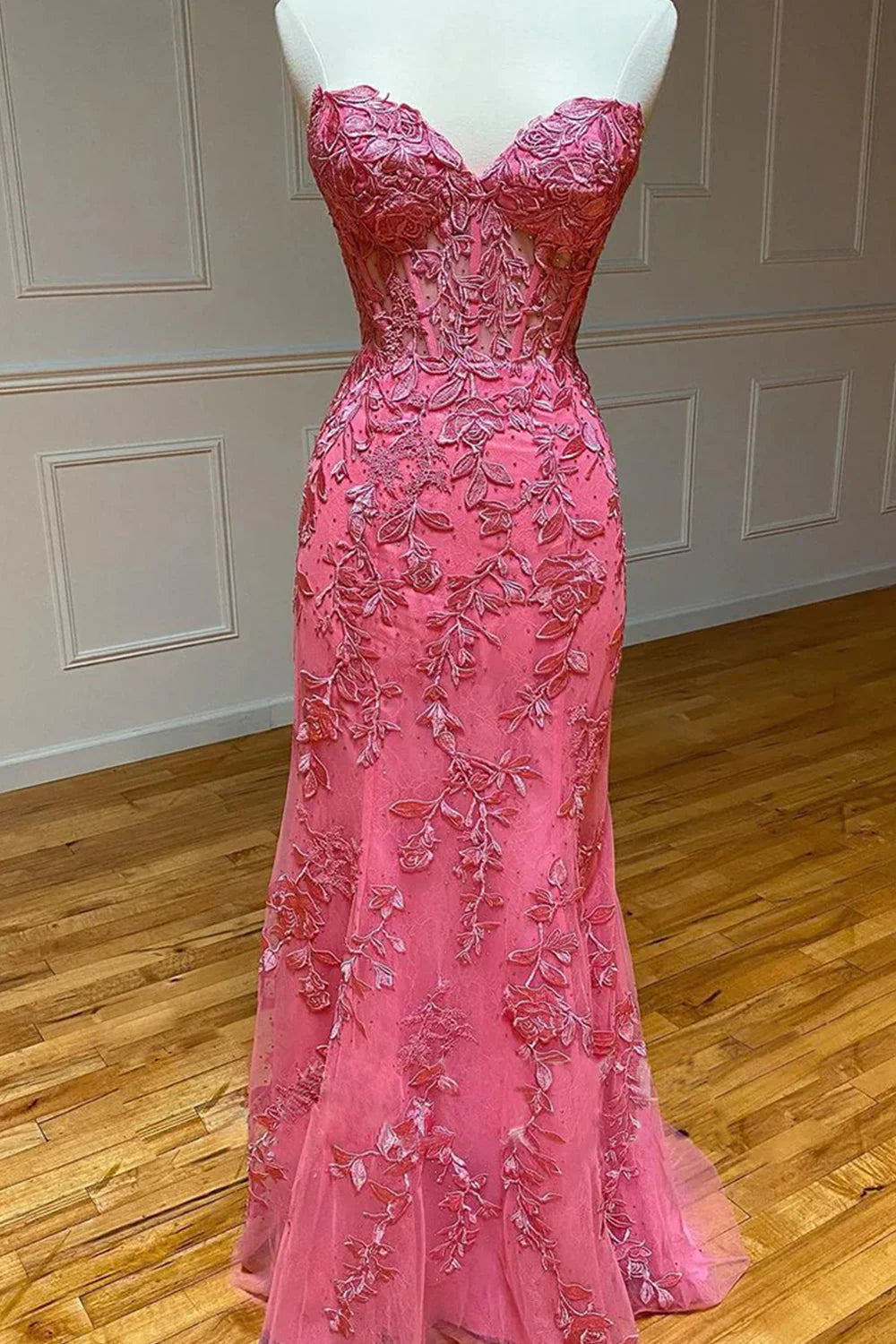 Wholesa Mermaid Sweetheart Lace-Up Appliques Long Prom Dress