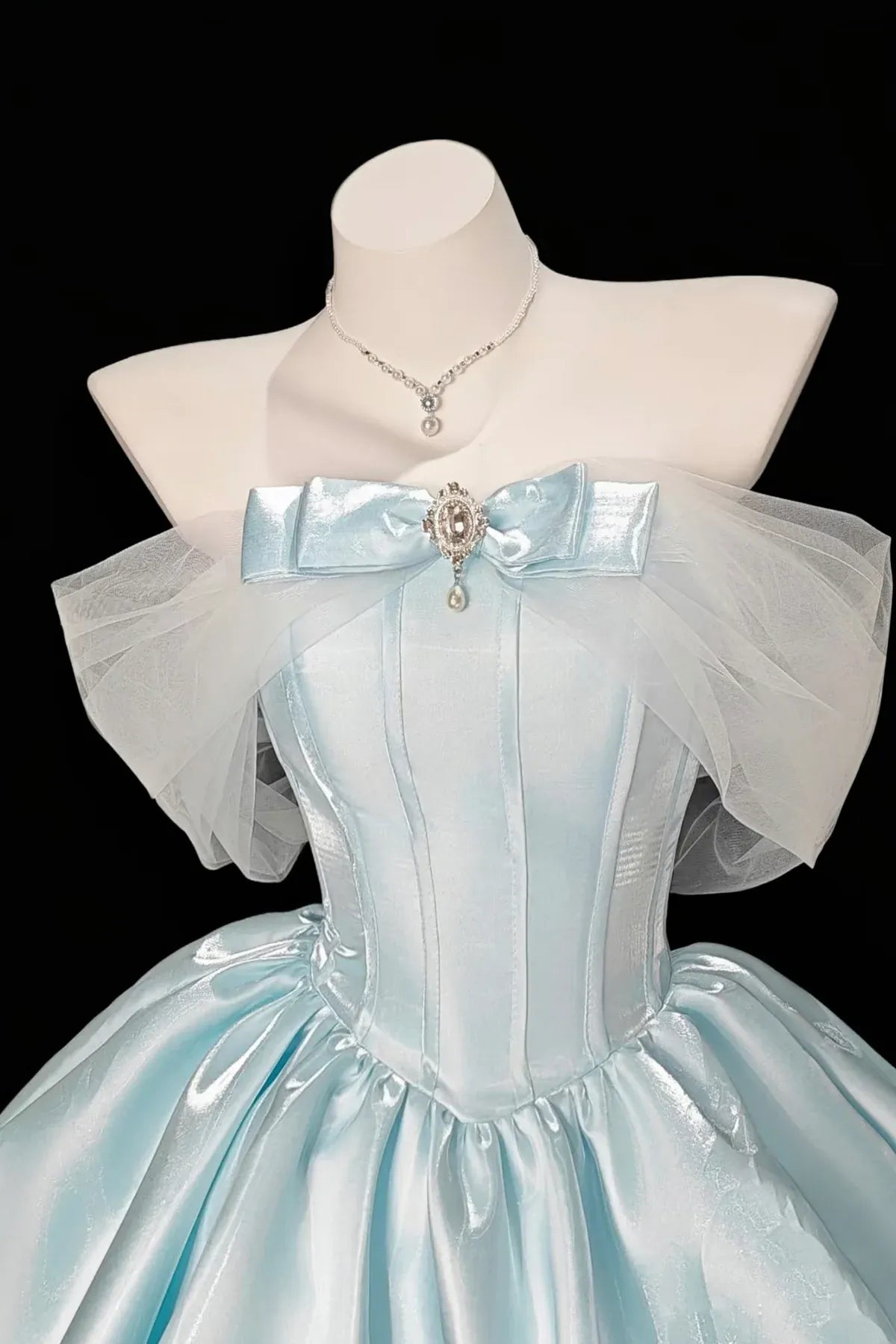Light Blue Off Shoulder Tulle Bow Brooch Voluminous A-Line Homecoming Dress