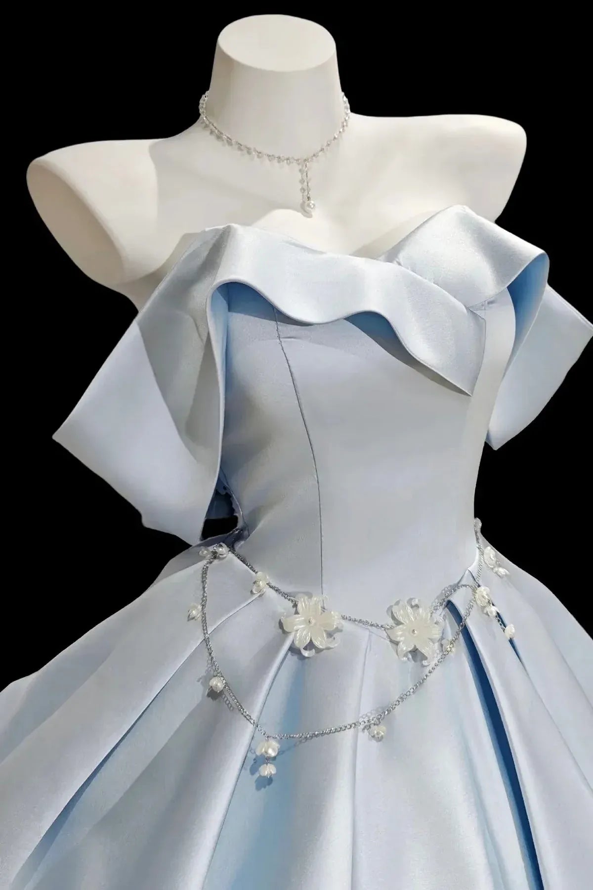Light Blue Strapless Floral Chain Waist Voluminous A-Line Homecoming Dress