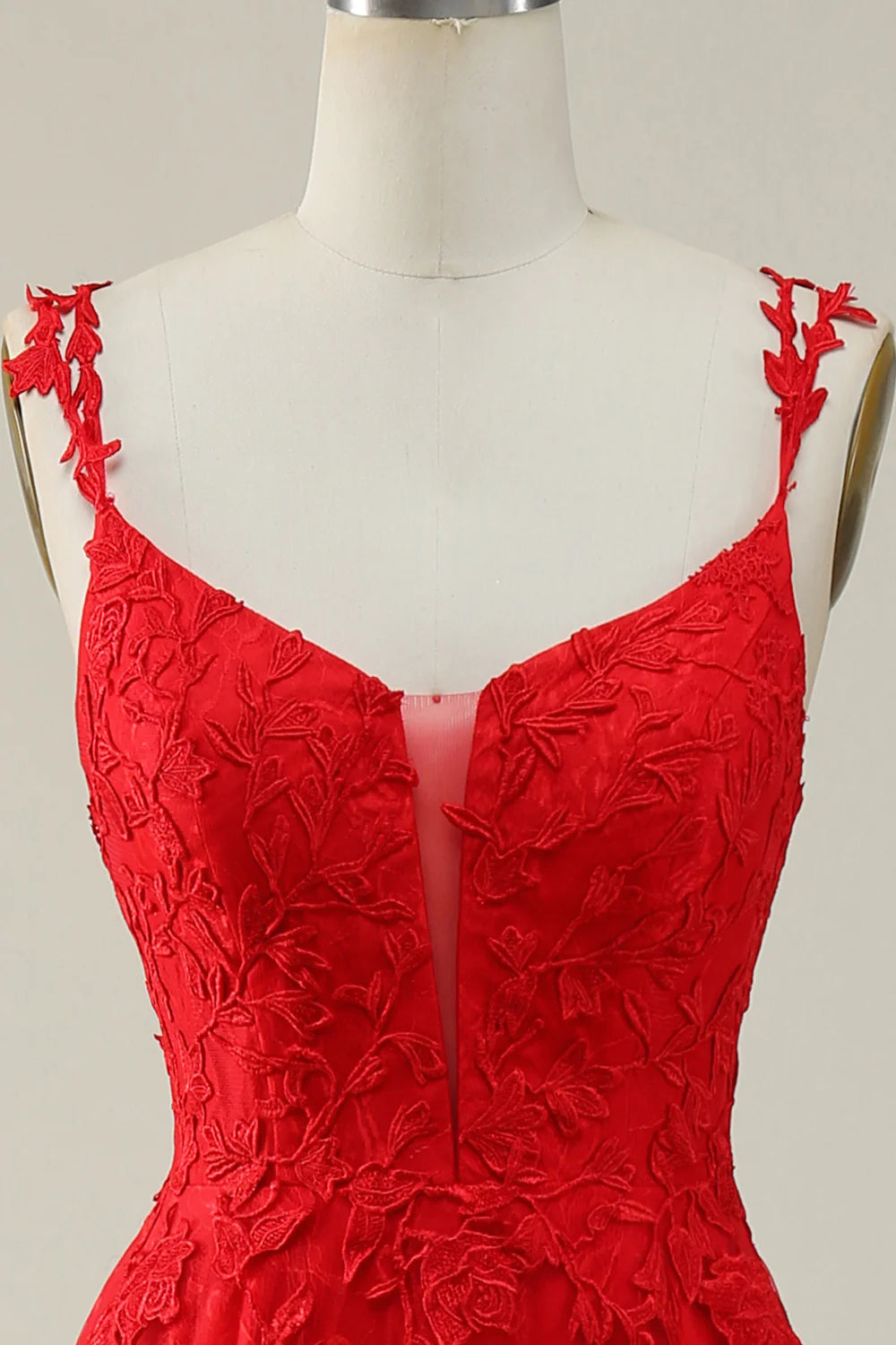 Wholesa Tulle Spaghetti Straps Red Ball Gown Dress with Appliques