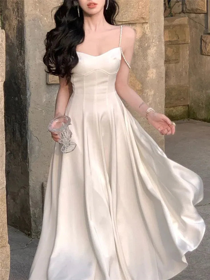 Romantic A-Line Sweetheart Pearl-Strap Plain Back Floor Length Formal Evening Dress