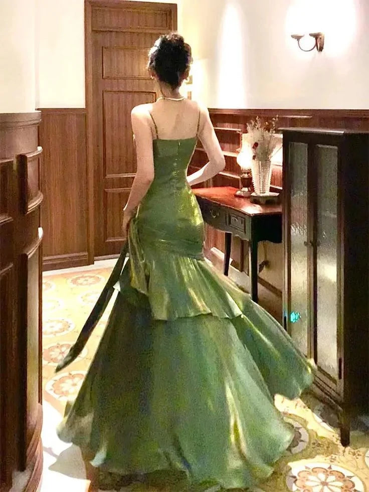 Romantic Mermaid Sweetheart Neck Spaghetti Strap Open Back Tiered Train Length Evening Dress