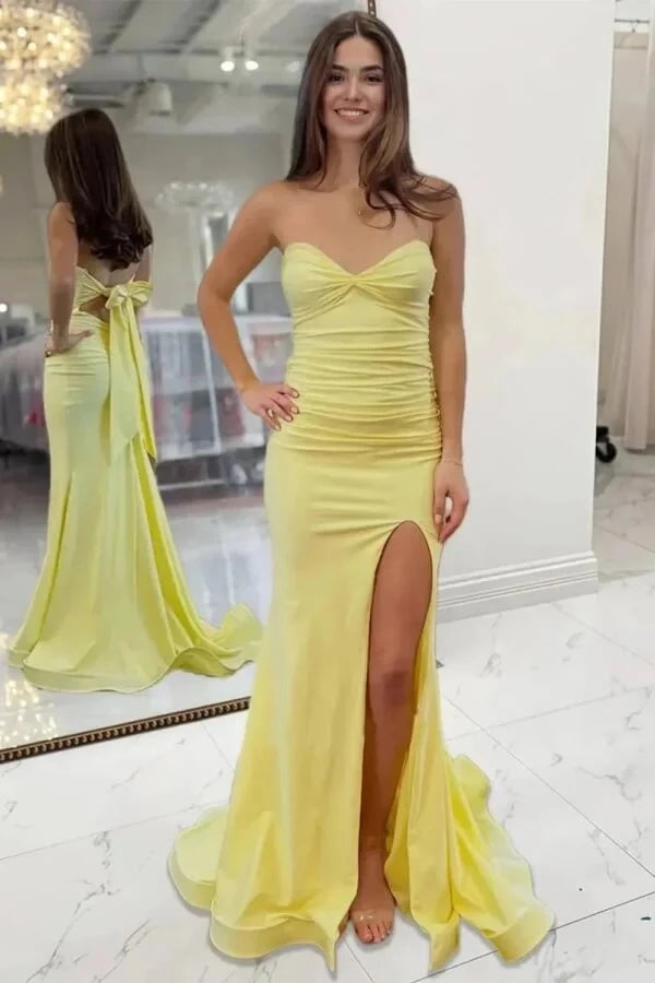 Romantic Mermaid Sweetheart Neck Strapless Bow Back Ruched High-Slit Prom Dress