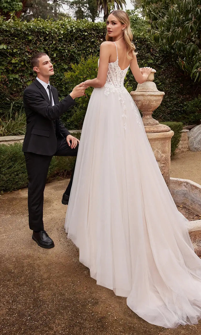 Romantic A-Line Sweetheart Sleeveless Corset Applique Ivory Long Prom Dresses Gown