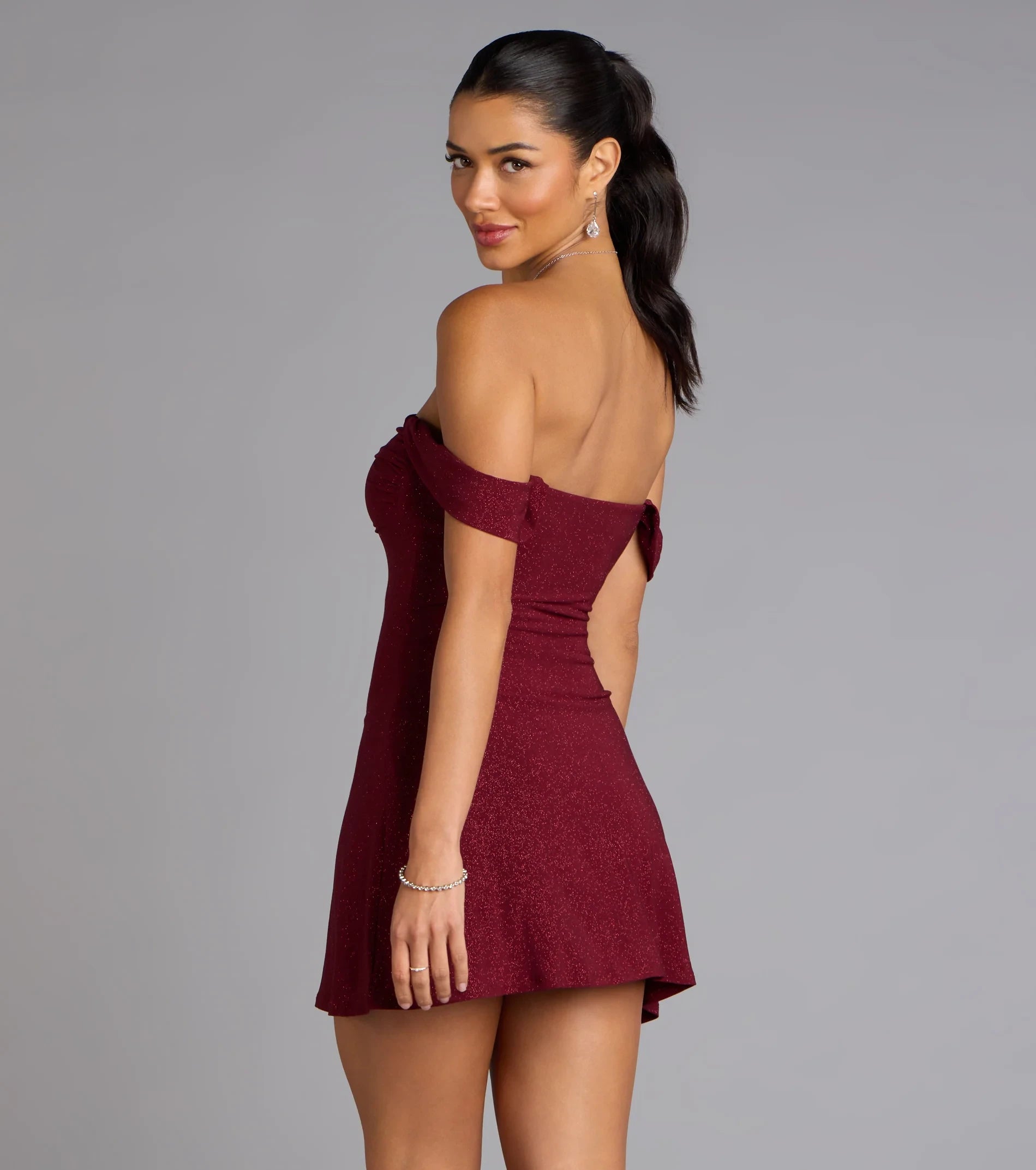 Shimmering A-Line Off-Shoulder Sleeveless Plain Back Mini Homecoming Dresses