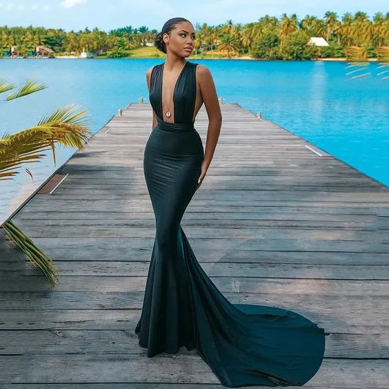 Sleek Mermaid Sleeveless Deep-V Cutout Waist Train Floor-Length Formal Evening Dress