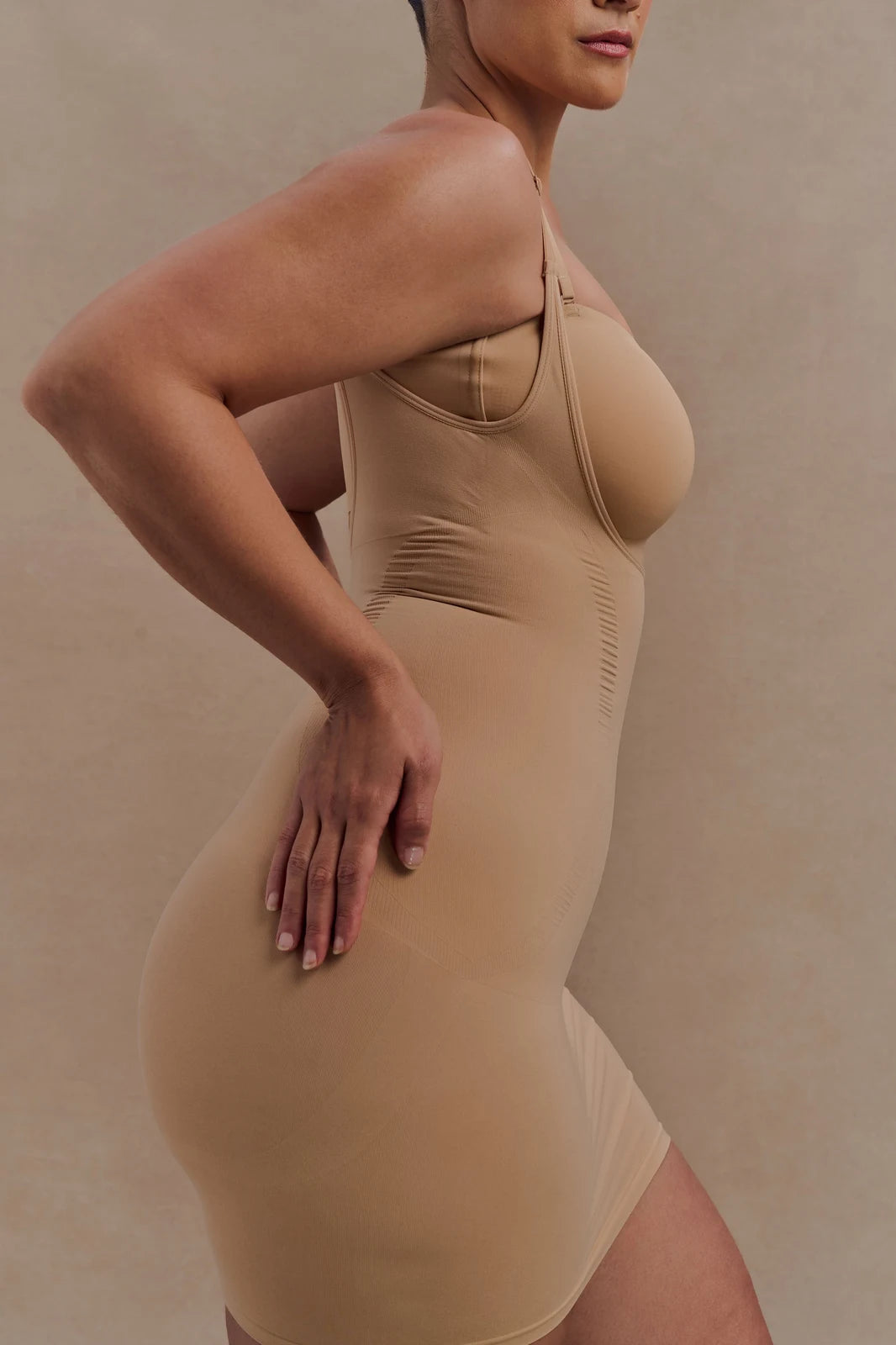 Sleek Bodycon Sweetheart Sleeveless Seamless Shaping Nude Mini Homecoming Dress Women's Attire