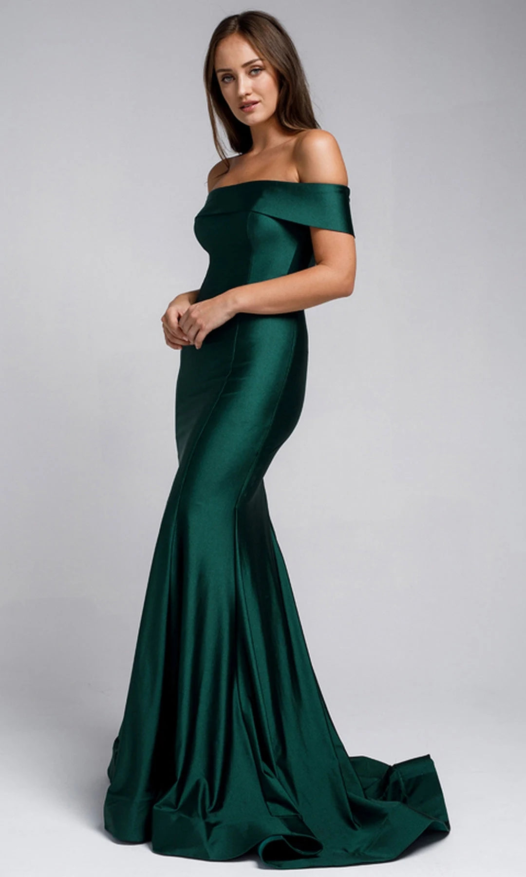 Sleek Mermaid Off-Shoulder Sleeveless Fitted Formal Green Long Prom Dresses Women