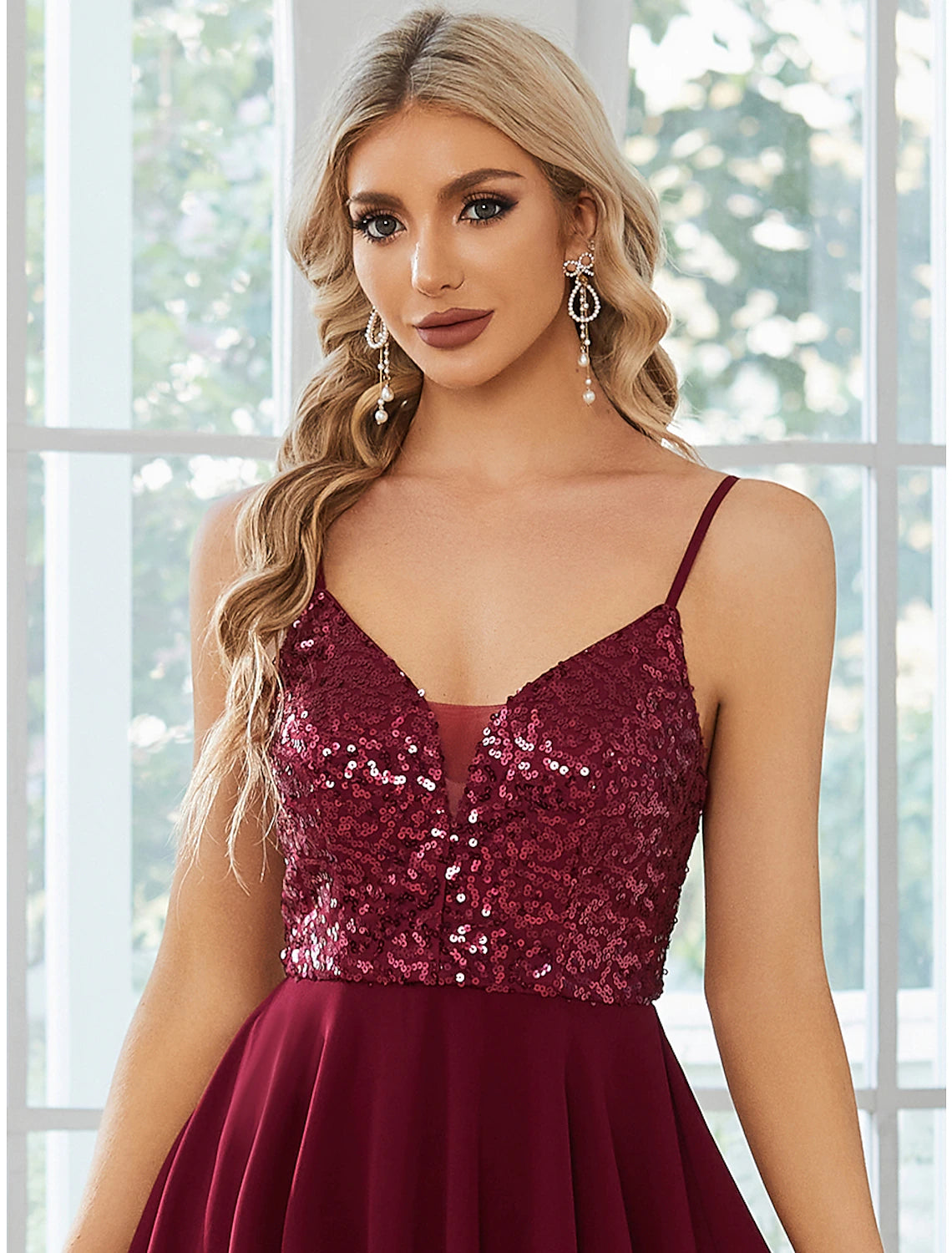 Sparkling A-Line Spaghetti Strap Pleated Sequin Short Homecoming Dress.