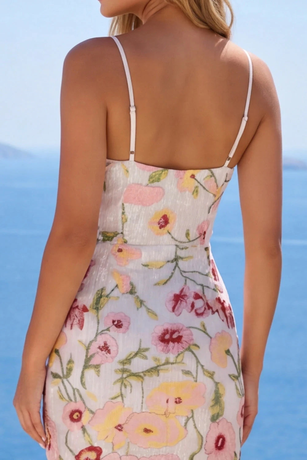 Sparkling Sheath V-Neck Sleeveless Floral Sequin White Mini Homecoming Dress