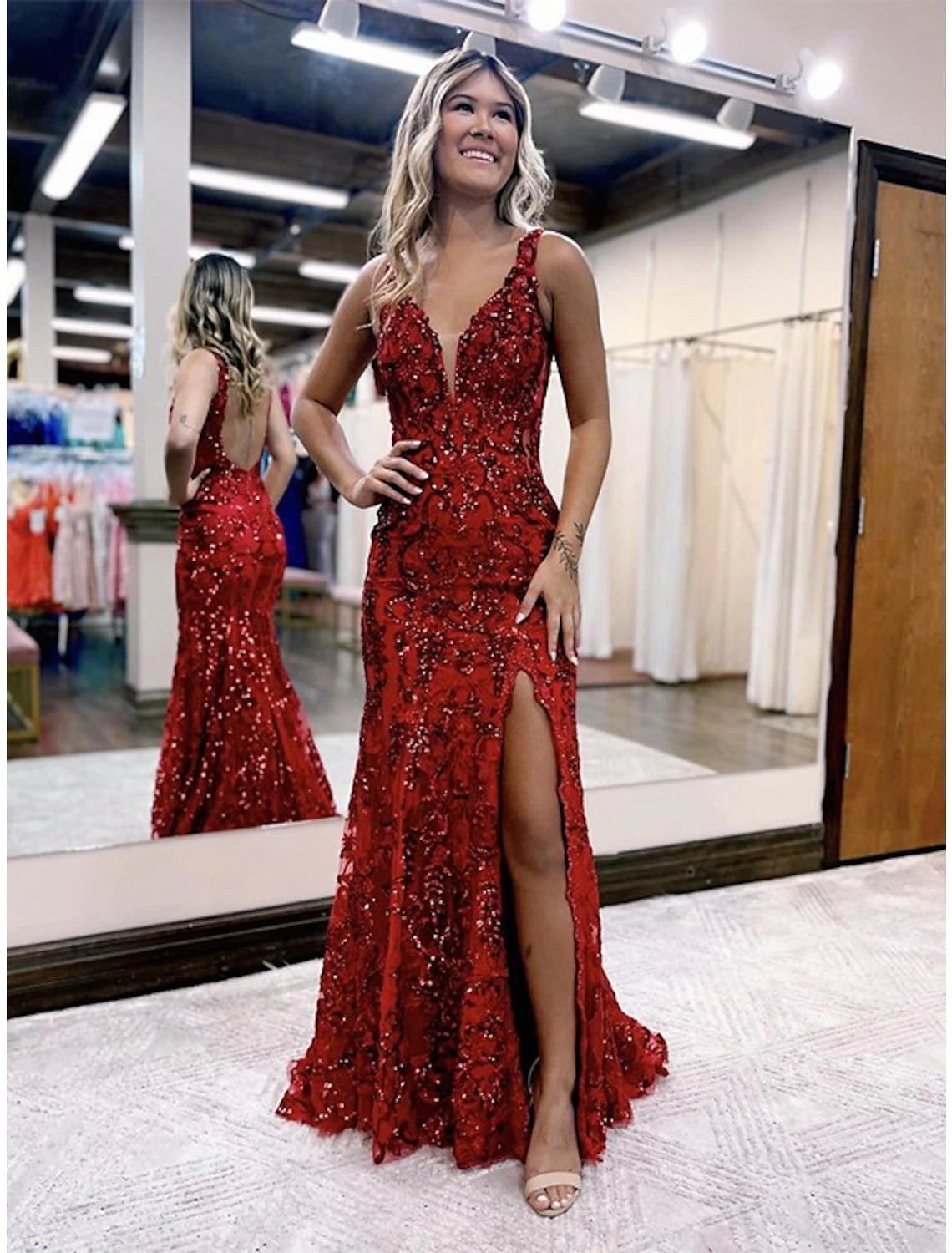 Sparkly Mermaid V-Neck Sequined Backless Prom Dress Sweep Train.