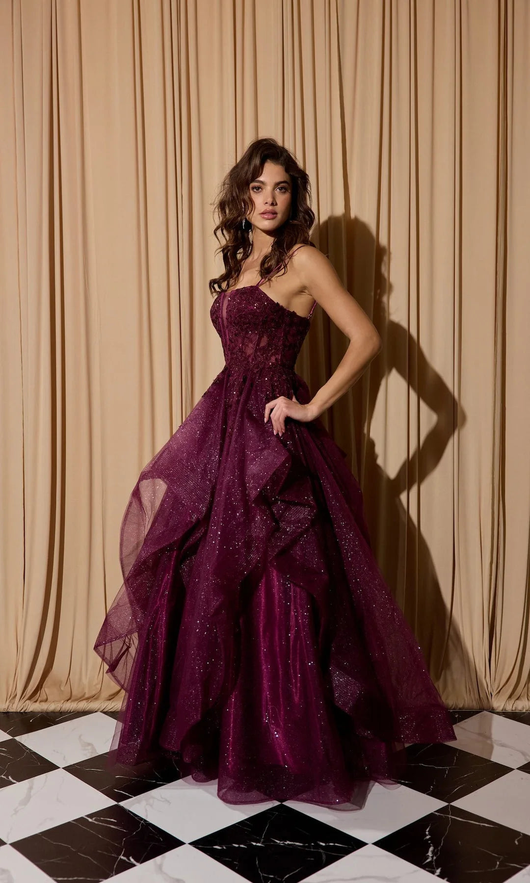 Stunning A-Line Sweetheart Sleeveless Tiered Corset Burgundy Long Prom Dresses Gown