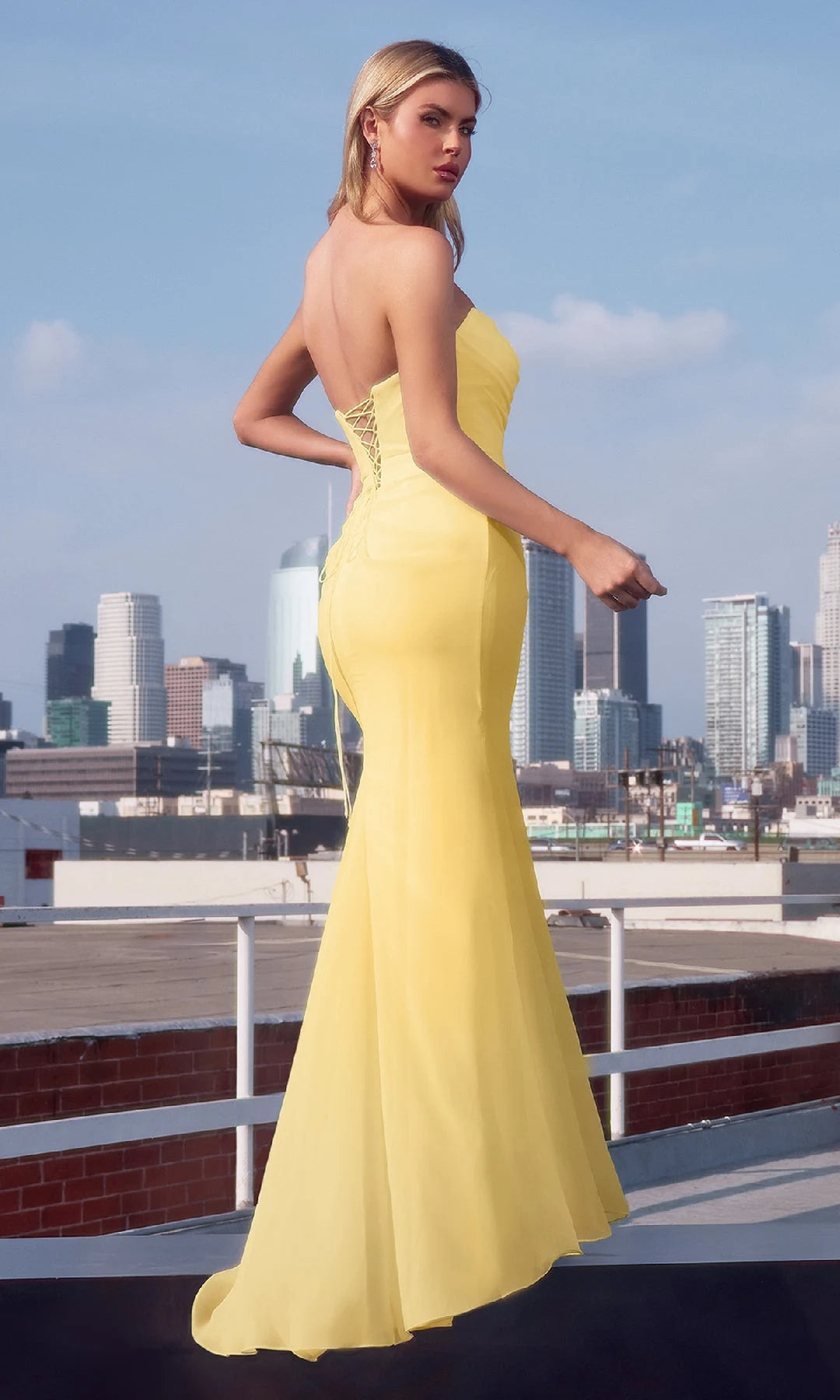 Stunning Mermaid Strapless Ruched Draped Pale Yellow Floor-Length Prom Dresses Gown
