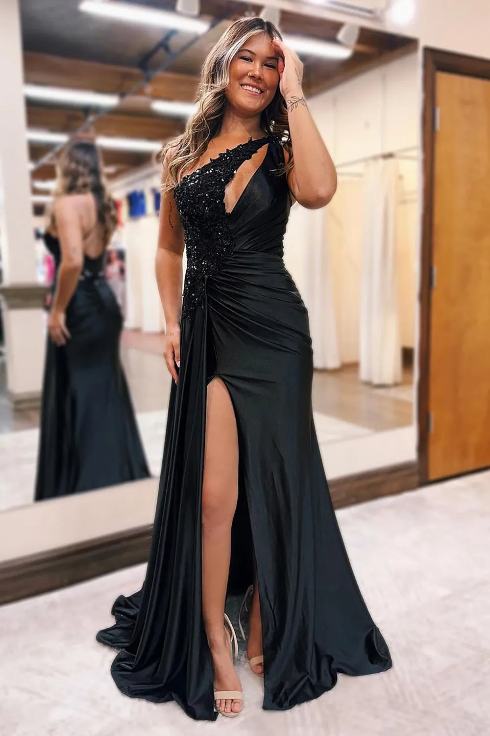 Wholesa Mermaid One Shoulder Long Satin Prom Dress With Beading