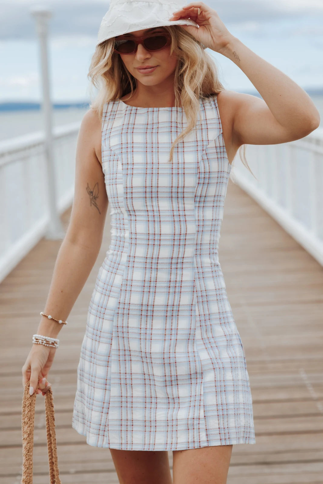 Stylish A-Line Round Neck Sleeveless Plaid Pleated Mini Homecoming Dress