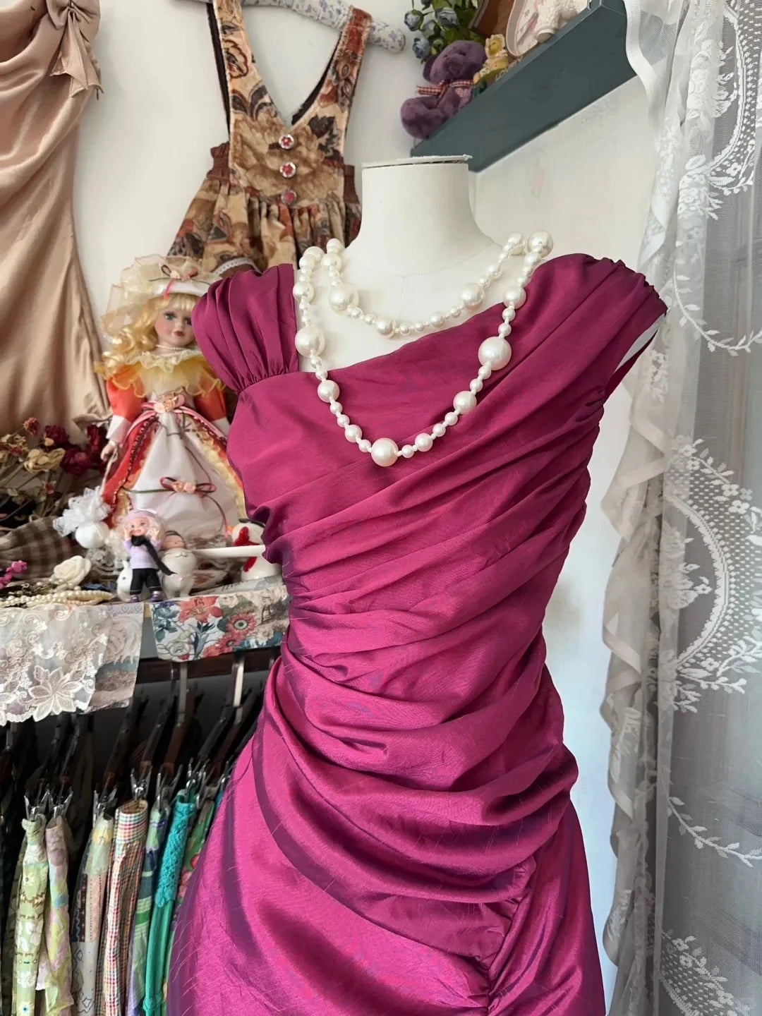 Vintage Mermaid Cowl Neck Cap-Sleeve Open Back Ruched Taffeta Floor-Length Evening Dress