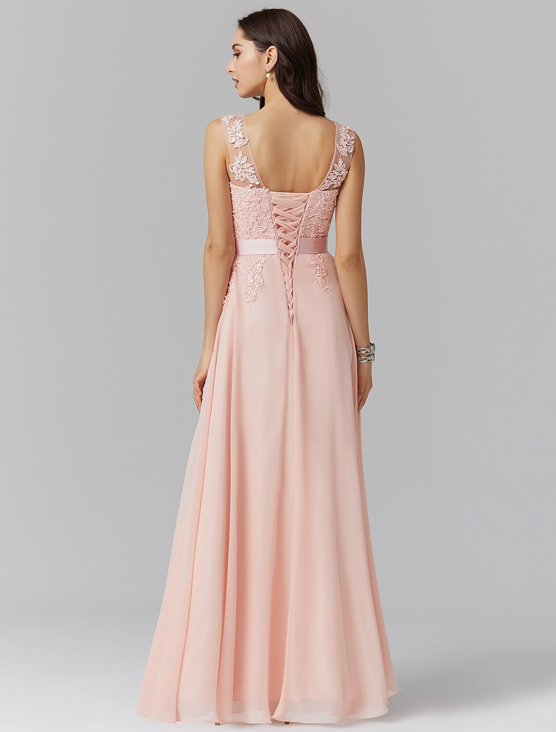 Wholesale Elegant A-Line Jewel Neck Sleeveless Chiffon Lace Bridesmaid Dress.