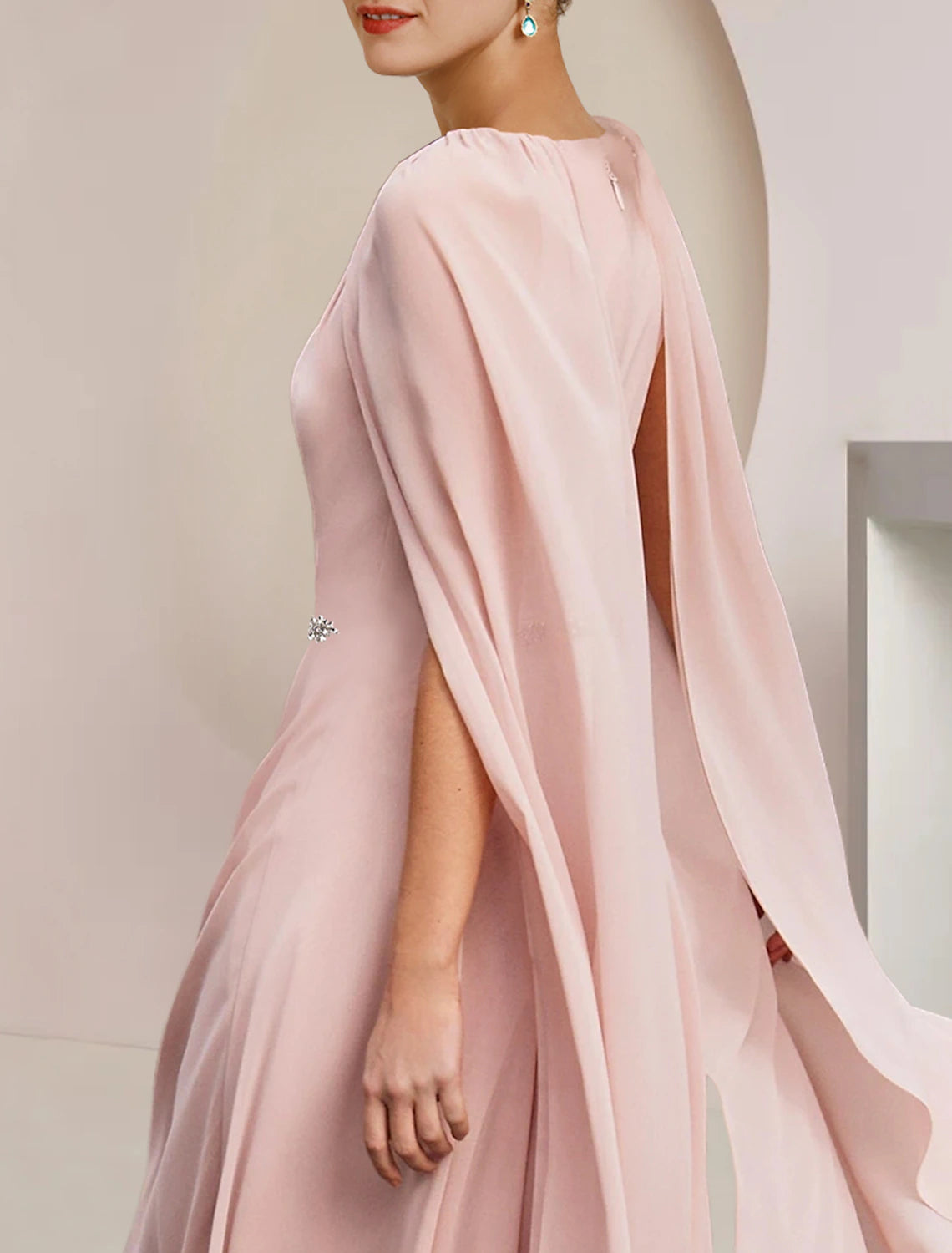 Wholesale Elegant A-Line Scoop Neck Tea Length Mother of the Bride Dress.