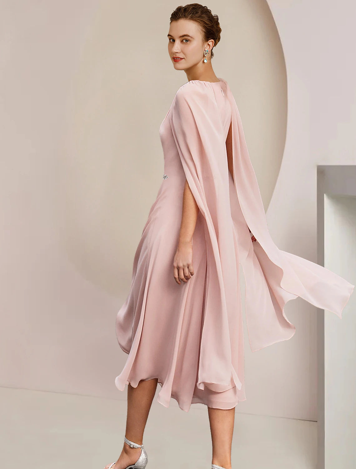 Wholesale Elegant A-Line Scoop Neck Tea Length Mother of the Bride Dress.