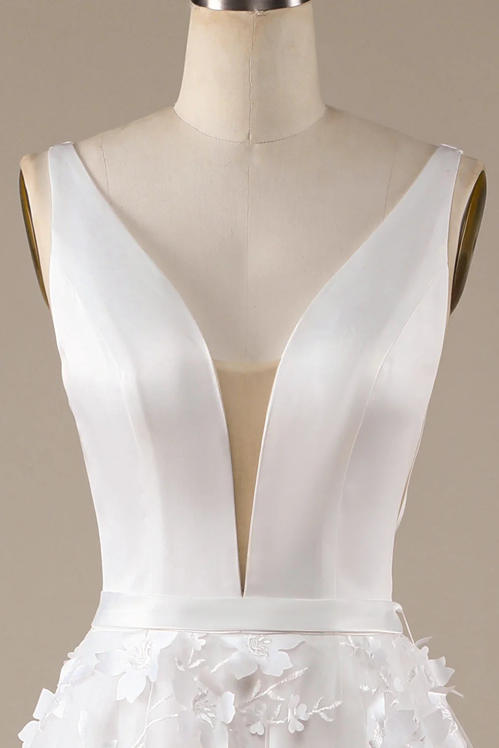 Wholesa A-Line V-Neck Wedding Dress with 3D Flowers