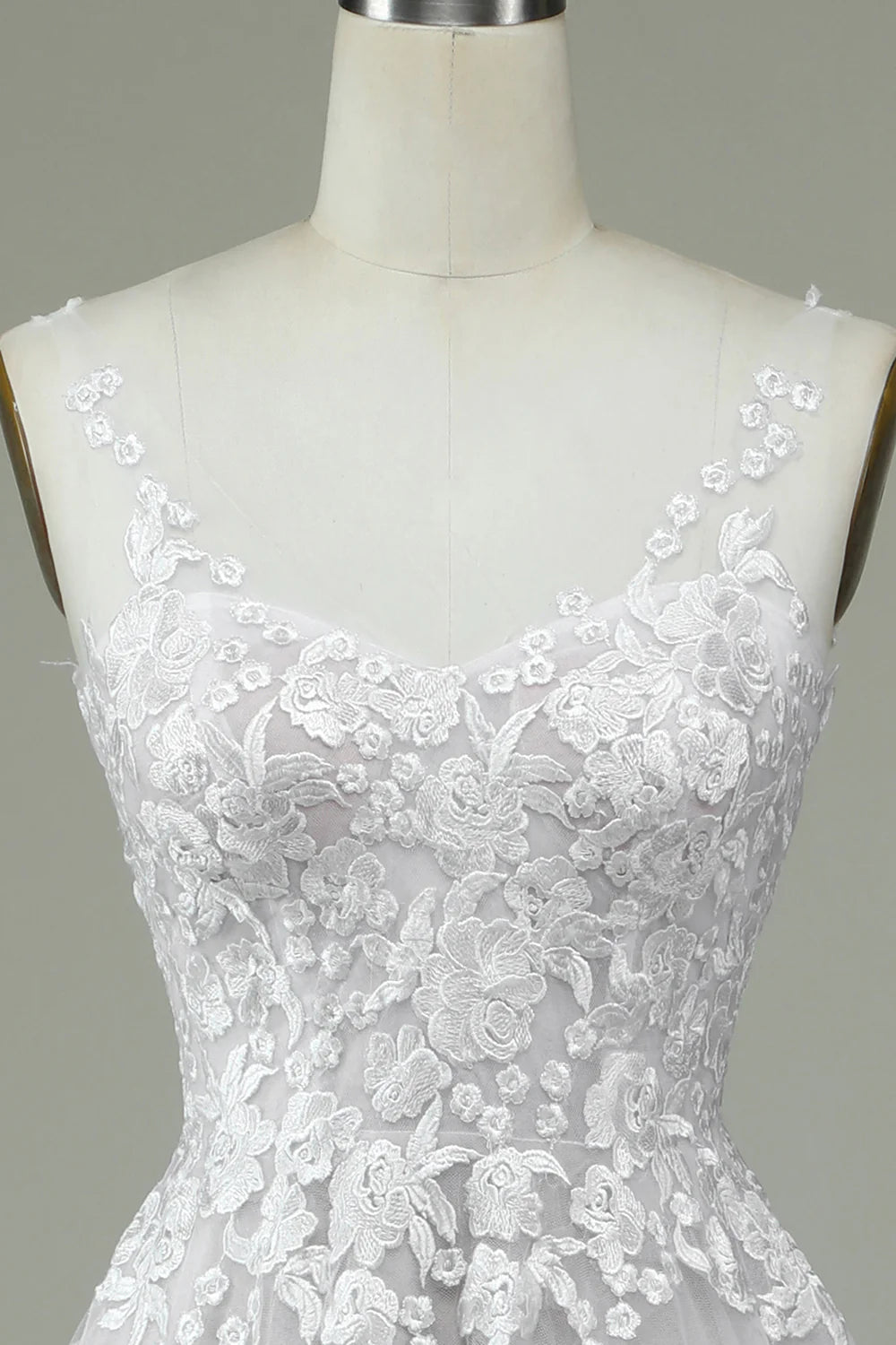 Wholesa Tulle Backless Wedding Dress with Lace