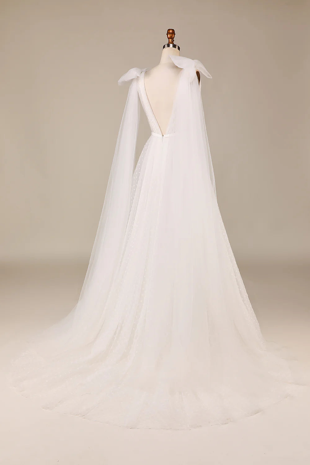 Wholesa A Line V Neck Train Tulle Wedding Dress