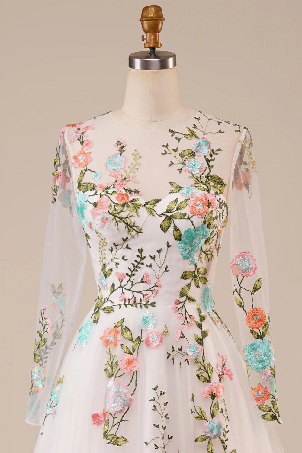 Wholesa Tulle Long Sleeves Long Wedding Dress with Embroidery