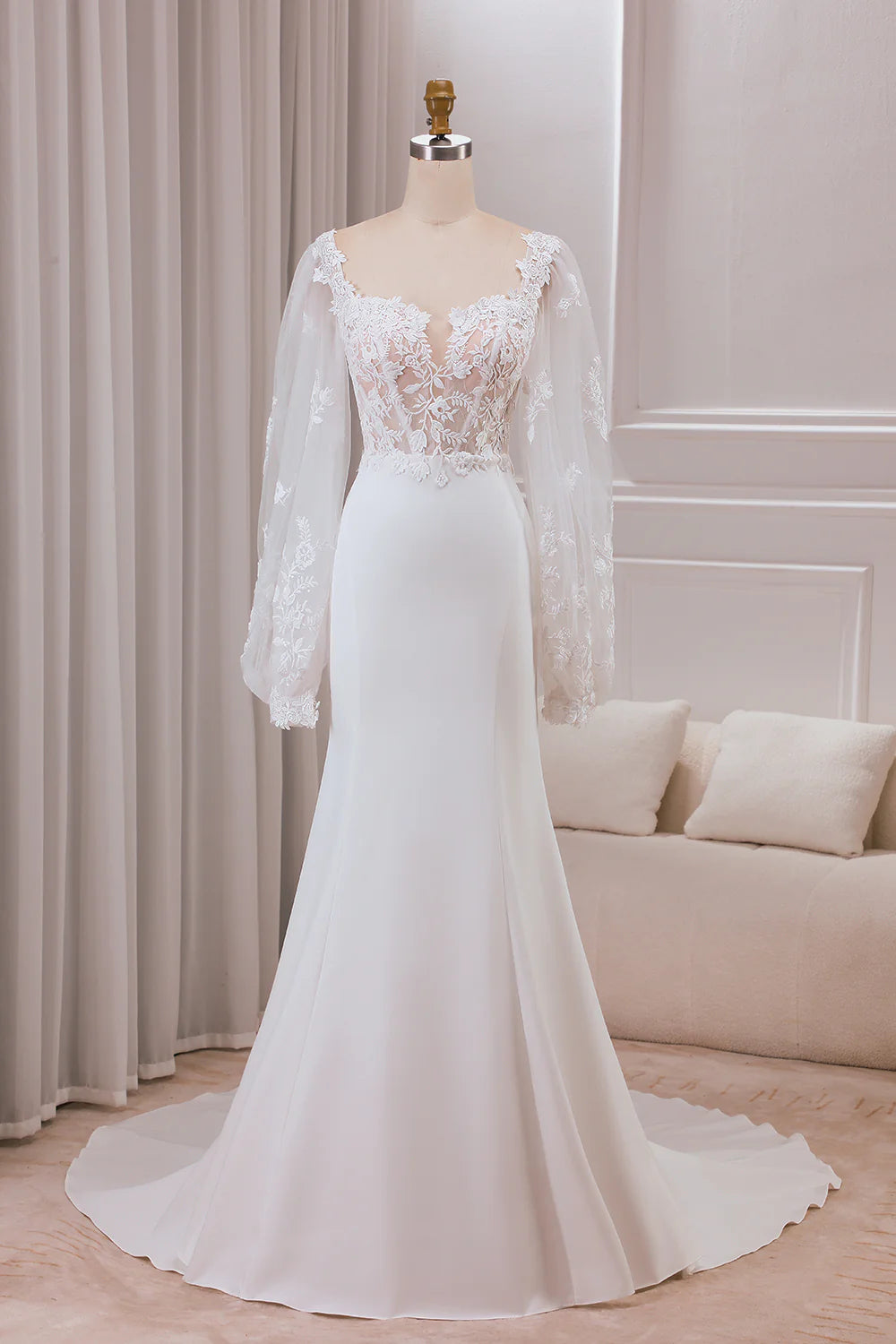 Wholesa Mermaid Lace Sweetheart Neck Long Sleeves Wedding Dress with Sweep Train