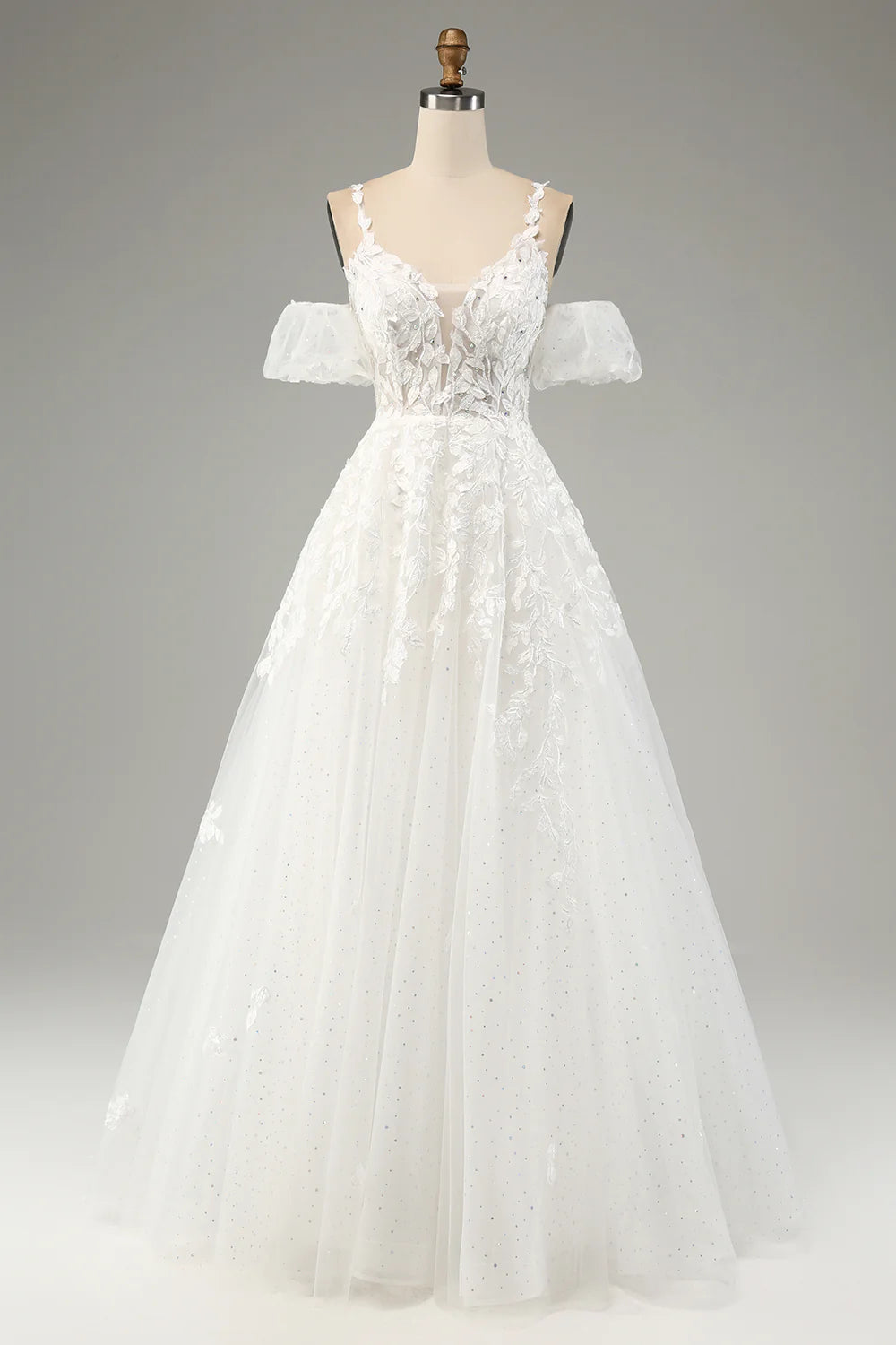 Wholesa A-Line Tulle Spaghetti Straps Wedding Dress with Appliques