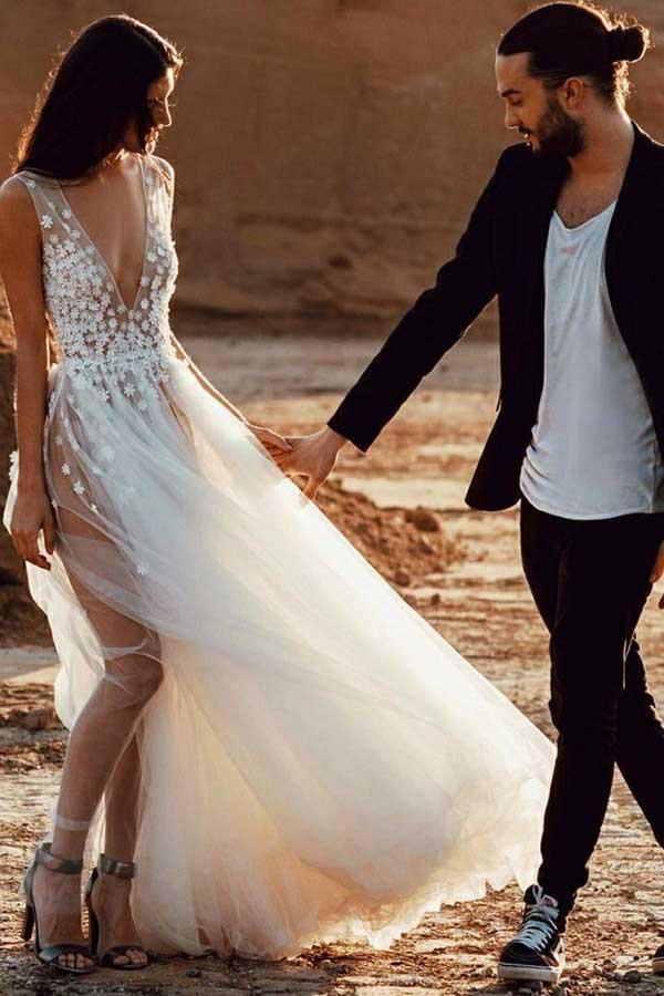 Wholesa A-Line Deep V-Neck Appliques Tulle Wedding Dress with Split