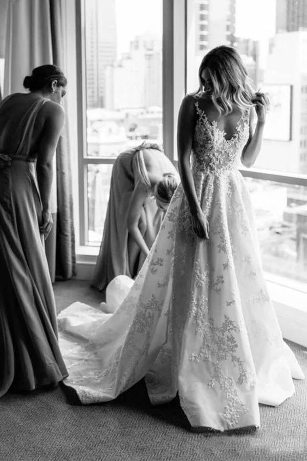 Wholesa A-line Neck Vintage Lace Wedding Gowns Illusion Wedding Dresses