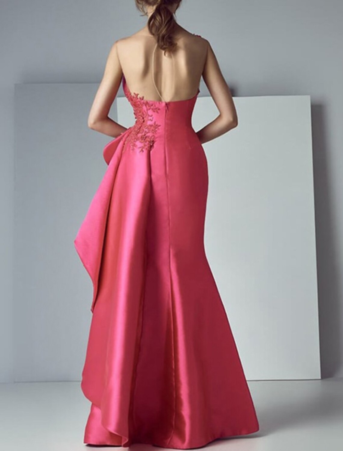 Wholesa  Mermaid / Trumpet Evening Gown Elegant Dress Formal Wedding Guest Floor Length Sleeveless Illusion Neck Satin with Appliques