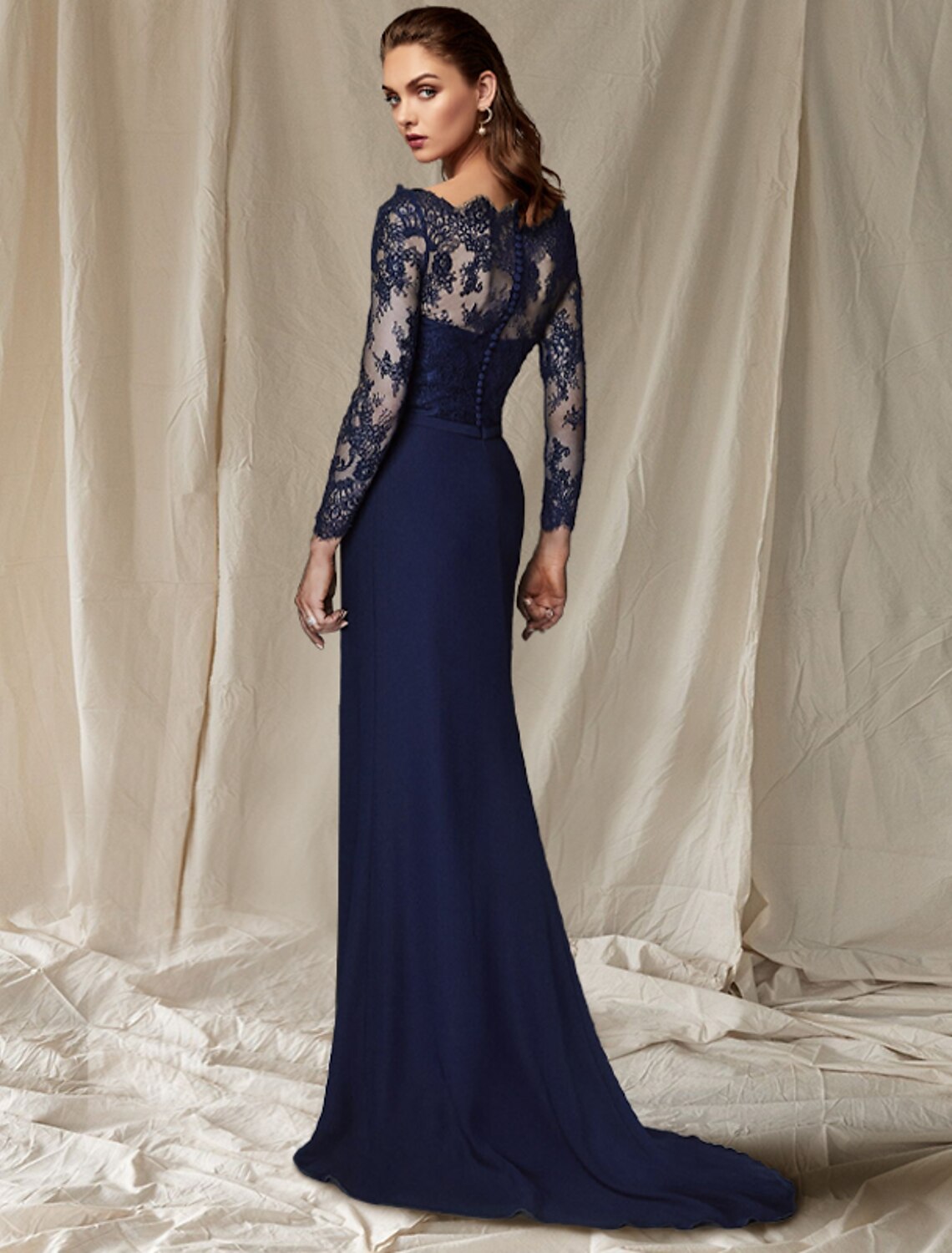 wholesale  Mermaid / Trumpet Mother of the Bride Dress Elegant Off Shoulder Sweep / Brush Train Chiffon Lace Long Sleeve with Appliques Side-Draped