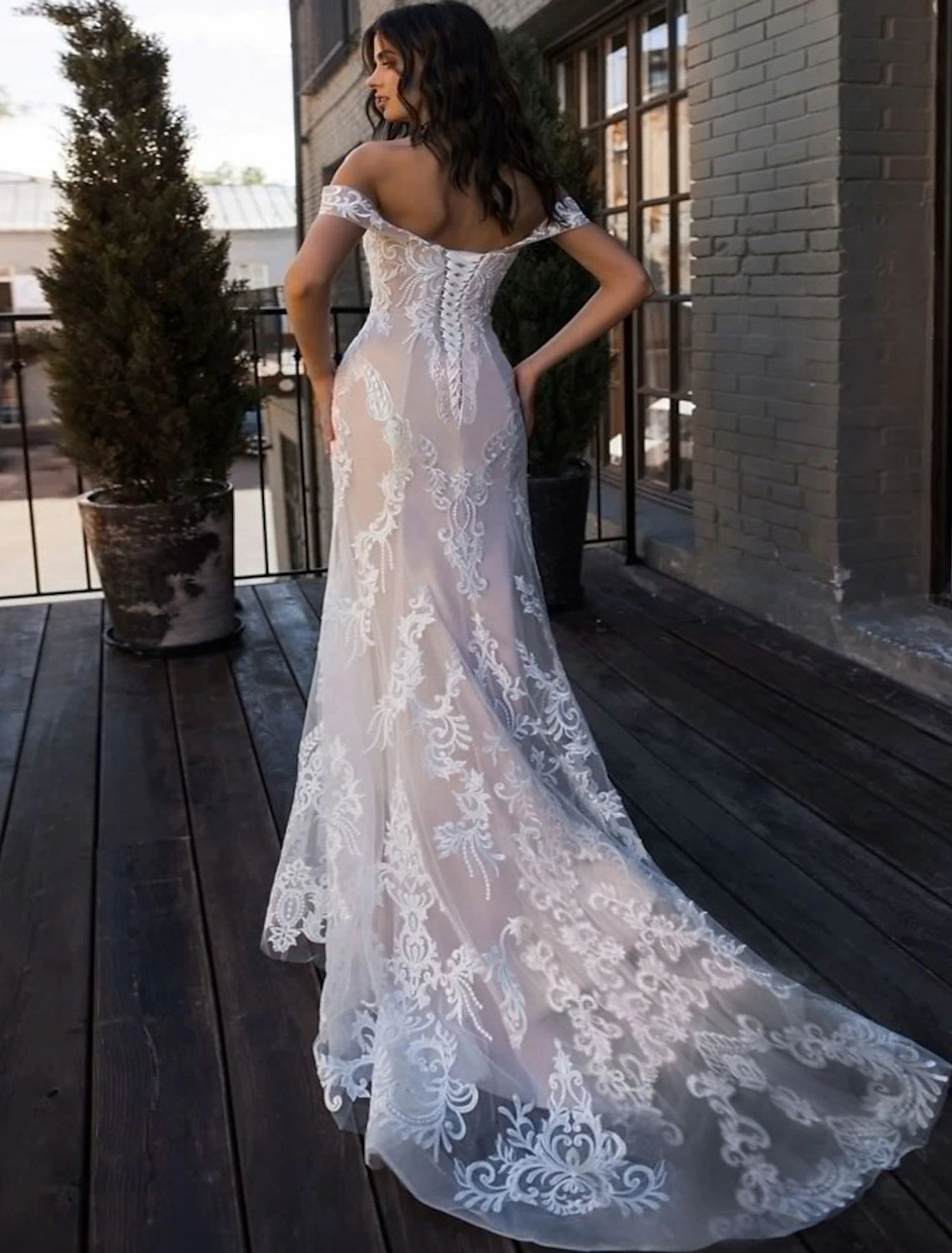wholesale  Beach Boho Wedding Dresses Mermaid / Trumpet Off Shoulder Cap Sleeve Court Train Lace Bridal Gowns With Lace