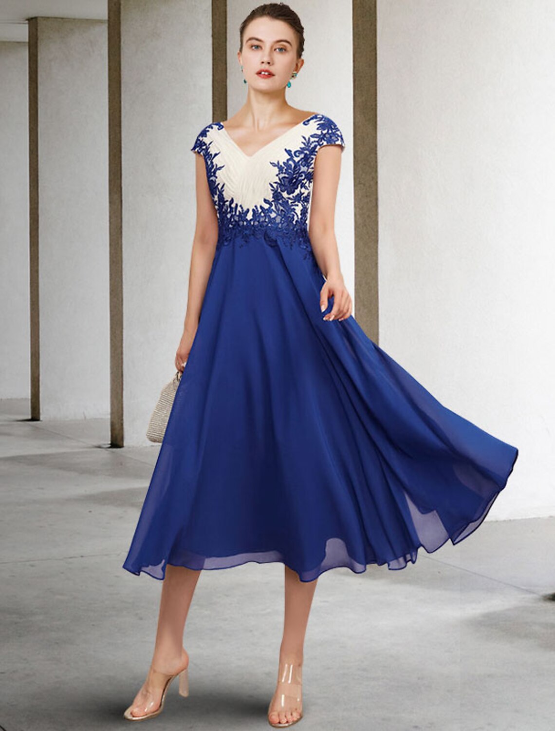 wholesale  A-Line Mother of the Bride Dress Plus Size Elegant V Neck Tea Length Chiffon Lace Cap Sleeve with Appliques Side-Draped Color Block